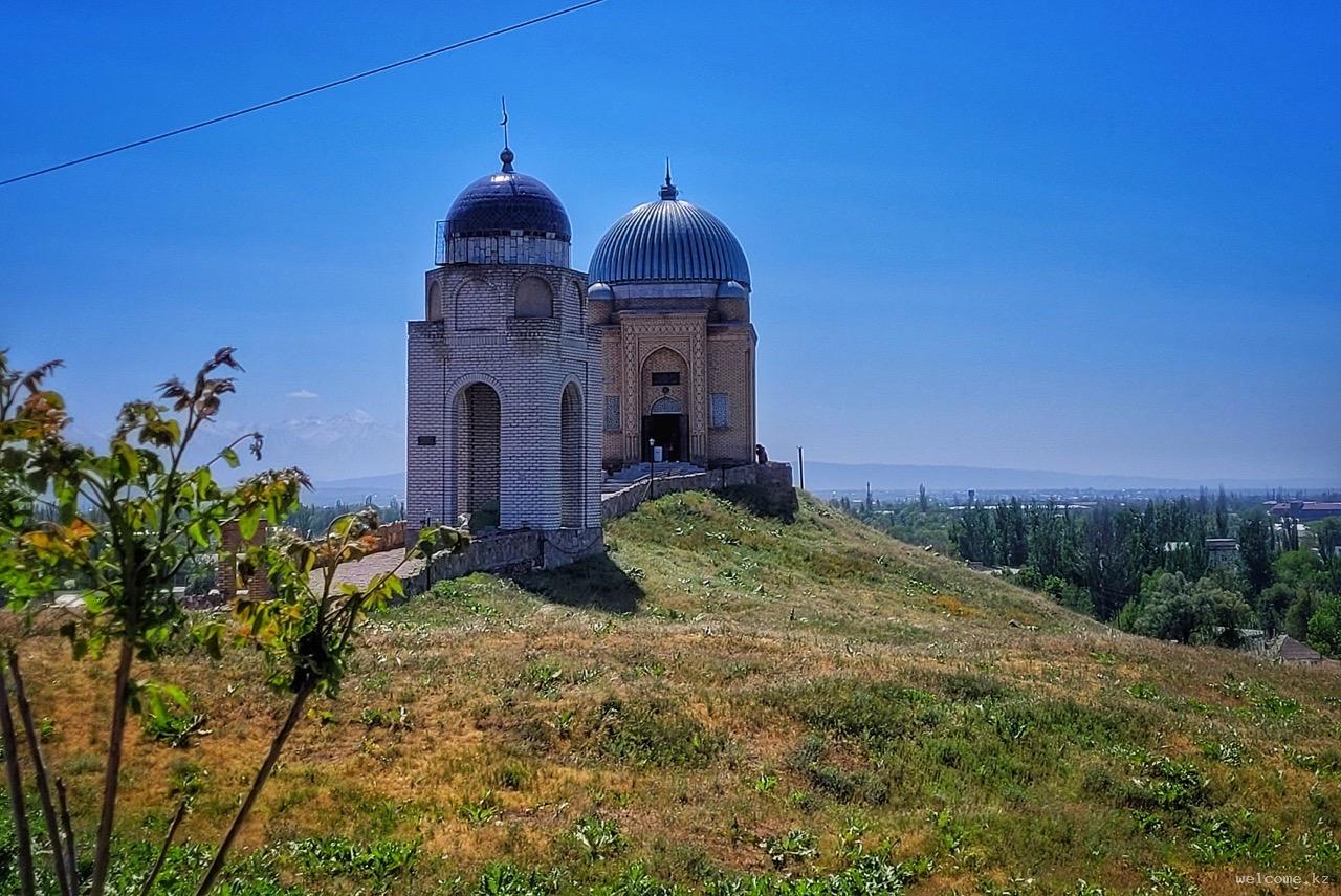 Мавзолей Тектурмас